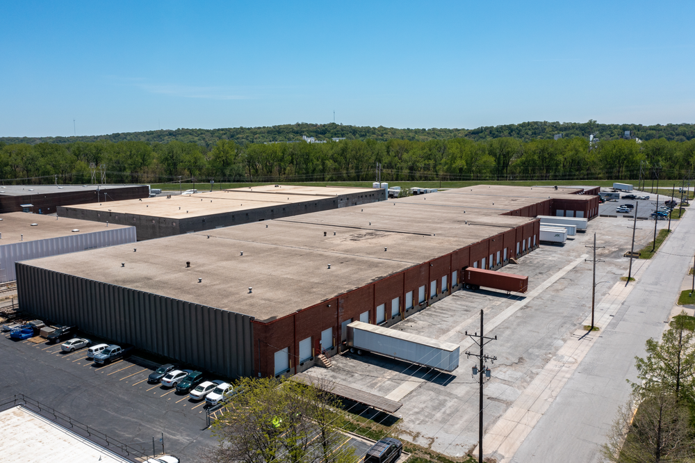 Extended aerial of CTW Logistics loading side